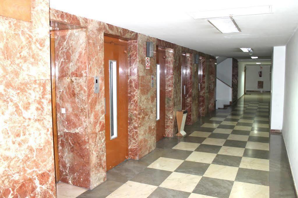 Apartamentos Rialto マドリード エクステリア 写真