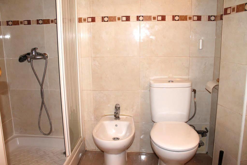 Apartamentos Rialto マドリード エクステリア 写真