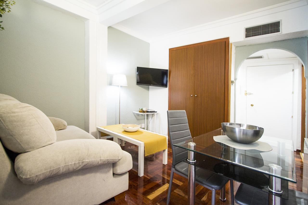 Apartamentos Rialto マドリード エクステリア 写真