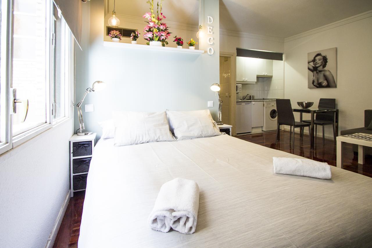 Apartamentos Rialto マドリード エクステリア 写真