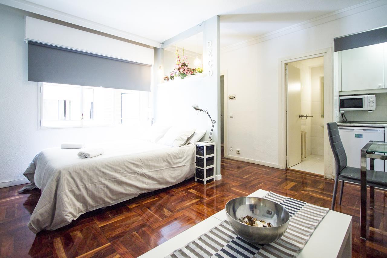 Apartamentos Rialto マドリード エクステリア 写真